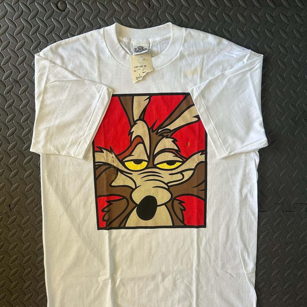 Vintage 1991 Looney Tunes Wile E. Coyote Graphic T-Shirt